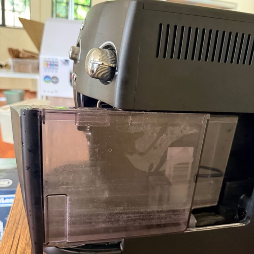 De'Longhi Magnifica ESAM 4000 αυτόματη μηχανή espresso μεταχειρισμένη