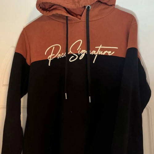 Sweatshirt like new, size S, black and orange