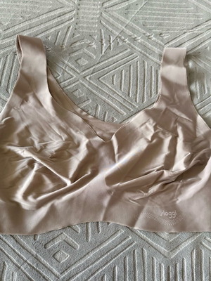 Sloggi Zero Feel Bralette Large without padding like new, beige