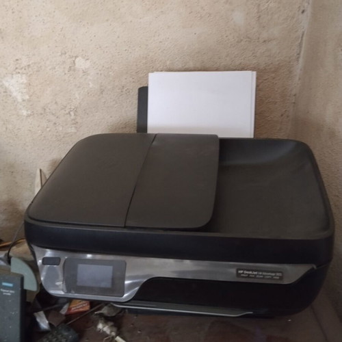 HP printer scanner photocopier with WiFi like new