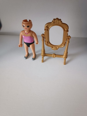 Playmobil figure and mirror pack like new