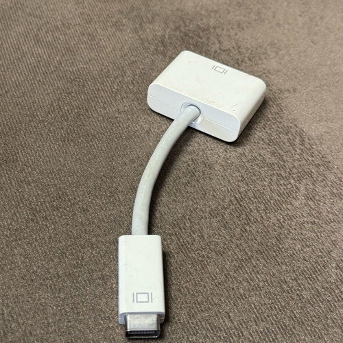 Apple MacBook Air Micro-DVI to Video Adapter MB202G/A used