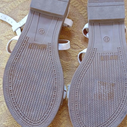 White sandals size 37