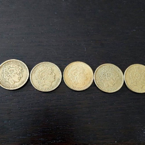 Collectible coins used, old in excellent condition