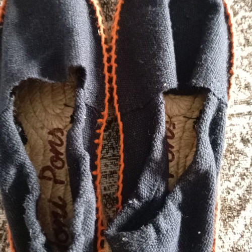 Children's espadrilles size 25 like new, black and red