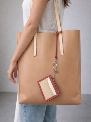 Nolah tote shopper shoulder bag like new, beige with wallet