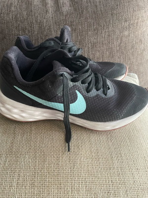Nike Revolution 6 athletic shoes like new, size 38, black