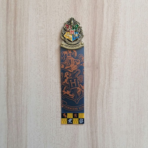 Harry Potter Hogwarts Bookmark like new, Noble Collection