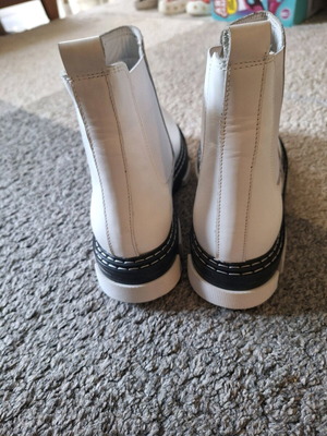 FRNC ankle boots new, white, size 40