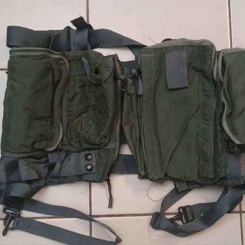 US Navy 1982 SV-2B pilot survival vest like new