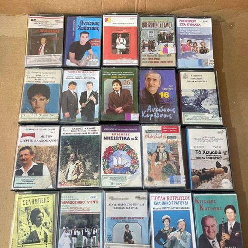 Demotika cassette tapes like new, pack of 20, traditional genre