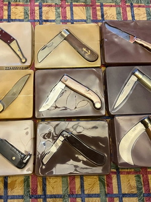 Hachette Fascioli knife collection used with certificate