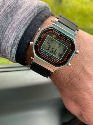 Casio DW 5000 (240) digital watch used, vintage G Shock