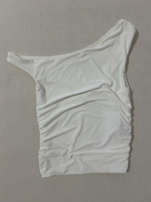 Stradivarius white asymmetric top like new, XS size
