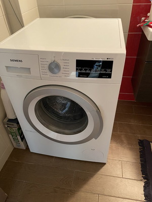 Siemens IQ500 washing machine like new, 8 kg load capacity