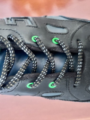 Hogan sneakers size 42.5 like new
