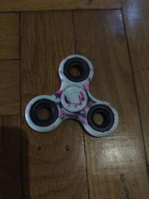 Finger spin нова играчка и антистрес