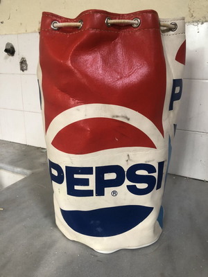Pepsi vinyl bag 70’s used