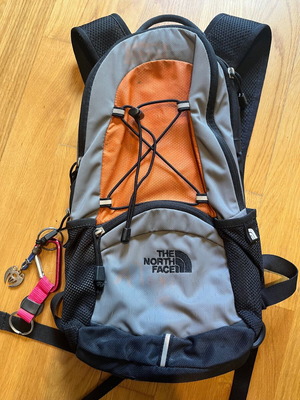 North Face small hiking bag like new with compass and hook