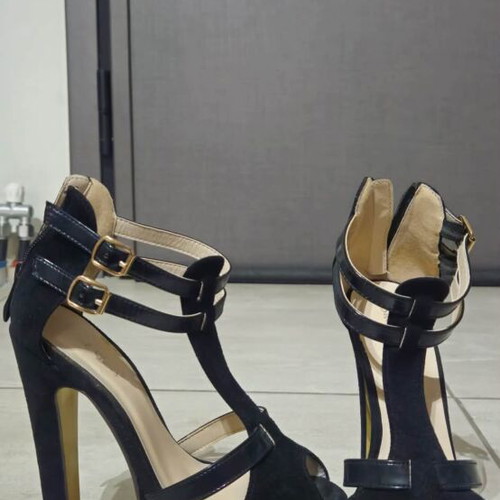 Heels worn twice, size 35, blue
