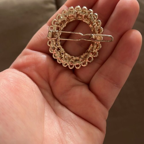 Hair accessory with stones in pink gold color like new