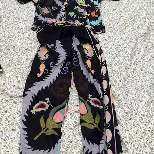 Zara set like new, black and white, one size