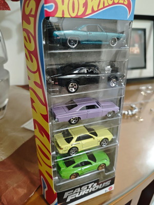 Hot Wheels Fast and Furious 5 αυτοκίνητα καινούργια