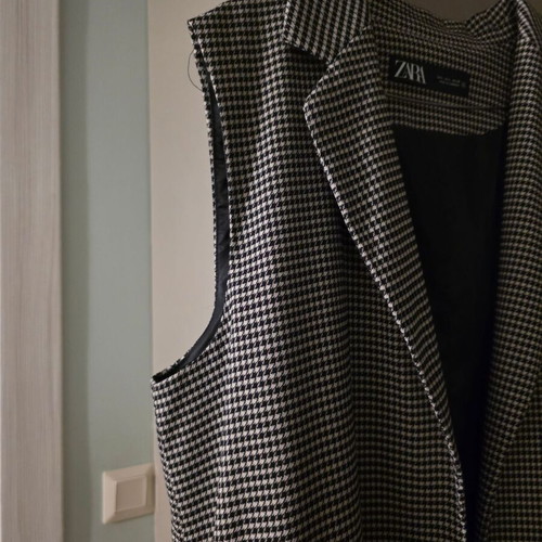 Zara checked long vest used, loose fit, size L