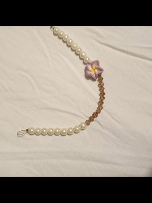 Bracelet with pearls, beads and purple flower like new