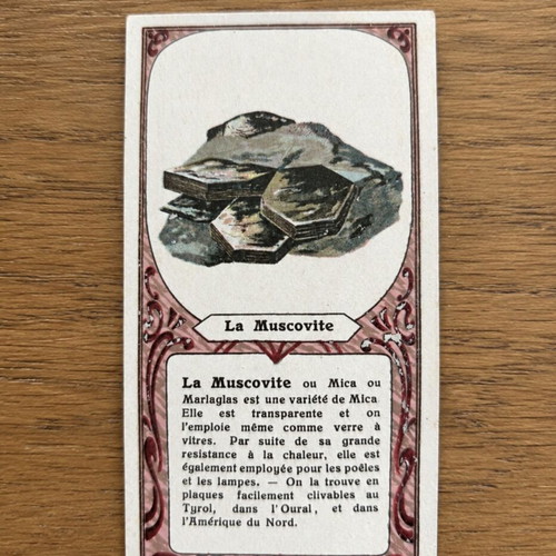 Vintage collection of 40 authentic cards with minerals and precious stones like new