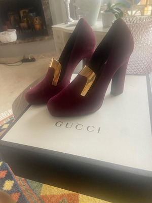 Cucci shoes purple pumps new, size 36