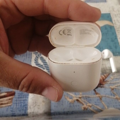 Realme Buds Air Neo earbuds used, sweat resistant, 17h battery