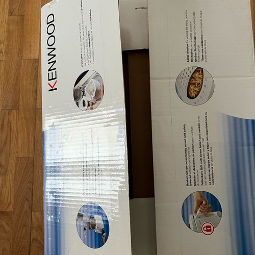 Deep fryer new unused