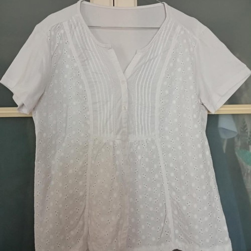 White blouse-cardigan with embroidered design, like new, size M