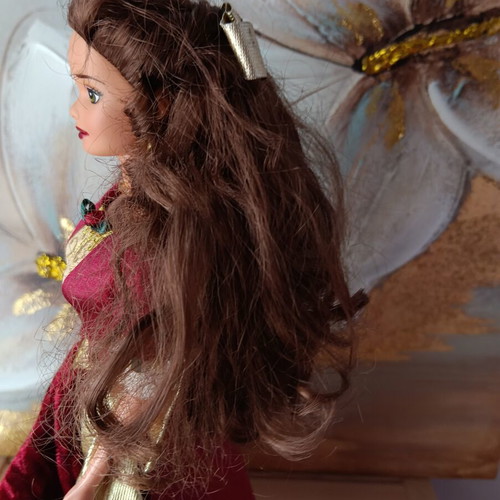 Disney Belle Holiday Princess Edition doll