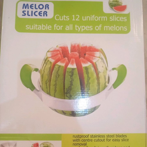 Watermelon slicer like new
