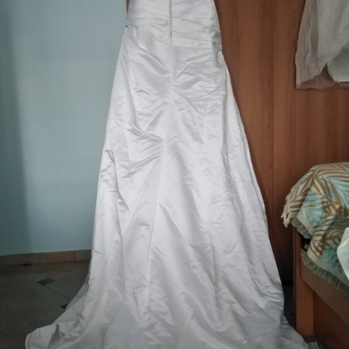 Pronovias wedding dress like new, size L, white