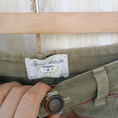 Khaki shorts with flag Pull & Bear like new, size S