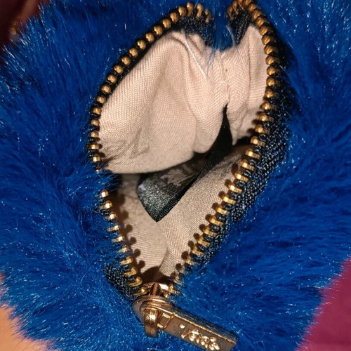 Small Verde wallet new, blue, soft and fluffy