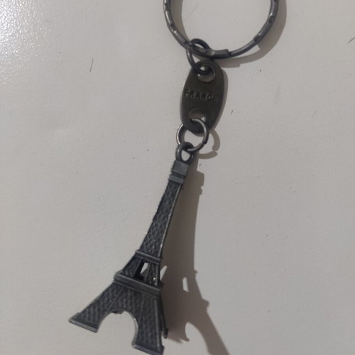 Eiffel Tower Keychain new from Paris France