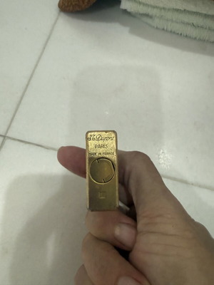 ST.DuPont vintage gold-plated lighter made in Paris