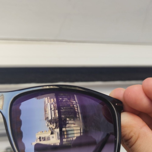 El gio sunglasses with blue lenses