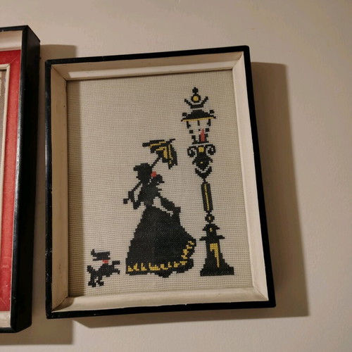 Embroidery frames like new, pack of 9 pieces