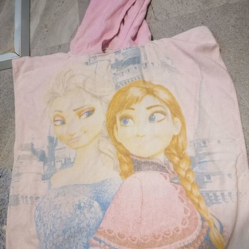 Frozen Kids Hooded Bathrobe used