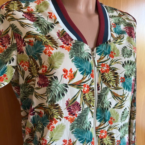 Stradivarius floral summer jacket medium like new, multicolor