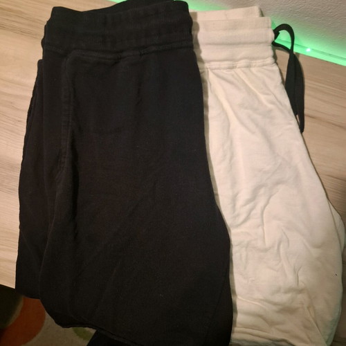 Bodymove shorts used, white and black