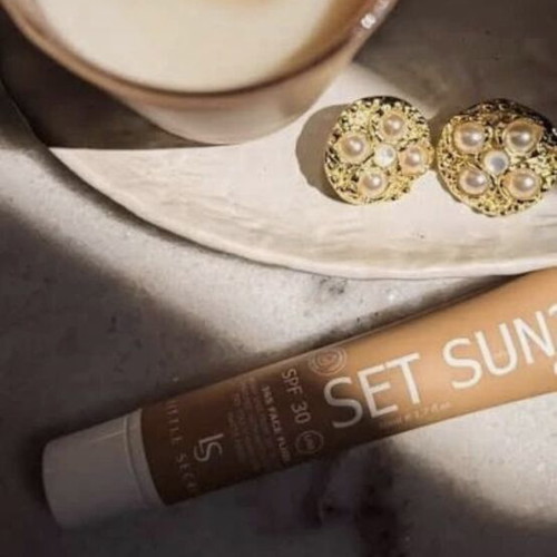 Little Secrets Set Sun30 Color 365 Face Fluid Sunscreen 50ml new