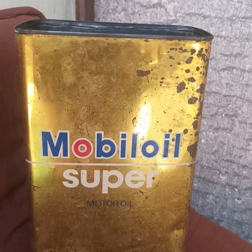 Mobil empty vintage tin box used, collectible from 80s 90s