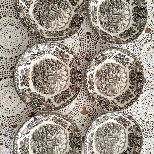 British Anchor bowls set of six like new, Ironstone, Olde Country Castles