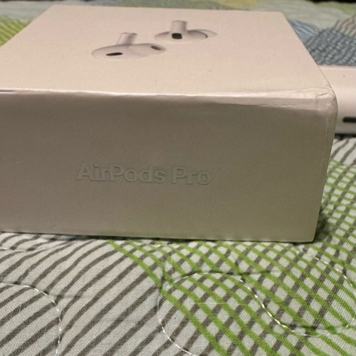 AirPods Pro used for parts or repair